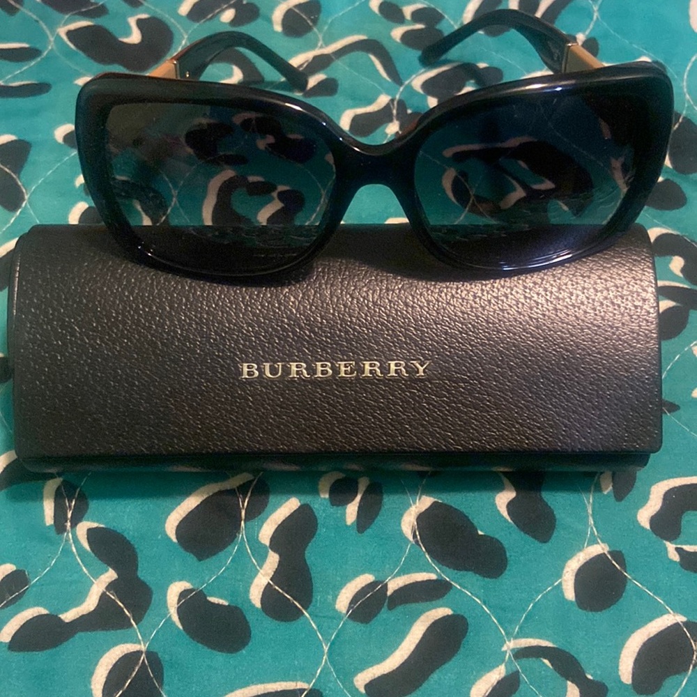 Burberry sunglasses